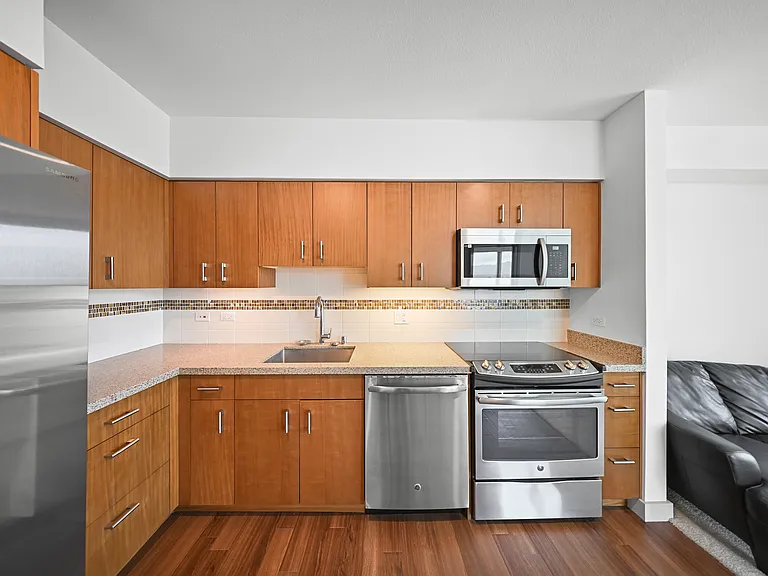 555 South St #1111 — Photo 13