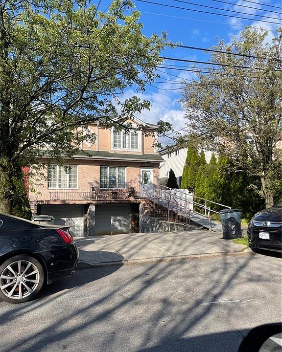 1st image of 1342 E 69th St