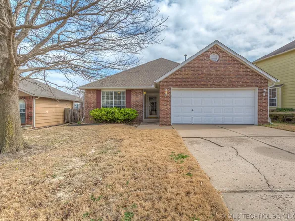 9319 S 95th East Pl, Tulsa, OK 74133