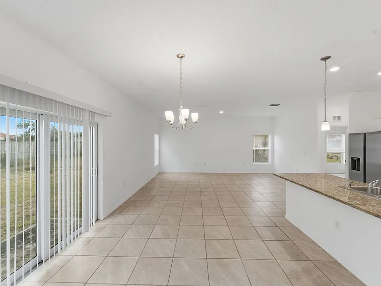 983 Pyracantha St NW — Photo 5