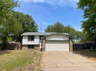 604 E Maywood St, Wichita, KS 67216