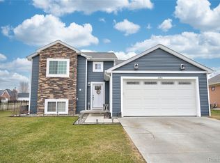 2096 Mozart Ave, Davison, MI 48423