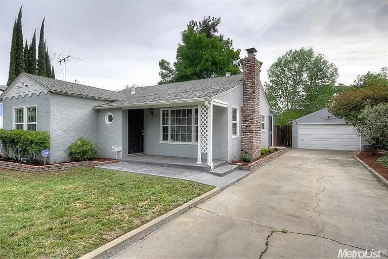 304 Wilson Ave photo 1