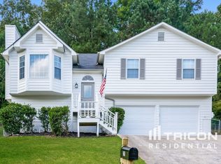 215 Hampton Dr, Dallas, GA 30132