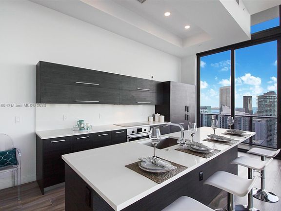 2nd image of 55 SW 9th St Penthouse 4606A