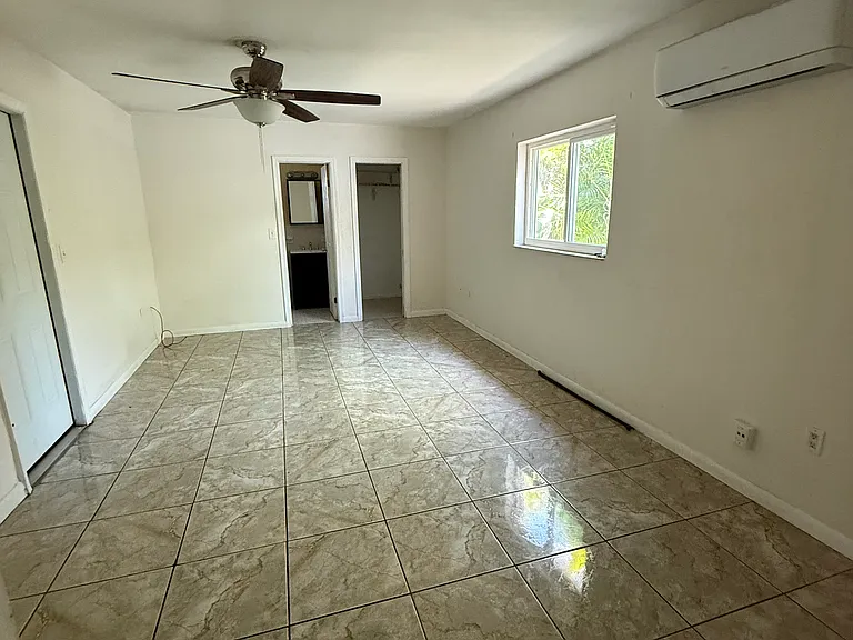 6240 SW 22nd Ct — Photo 16