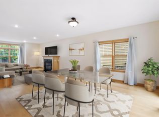 223 Groveland Ave, Minneapolis, MN 55403