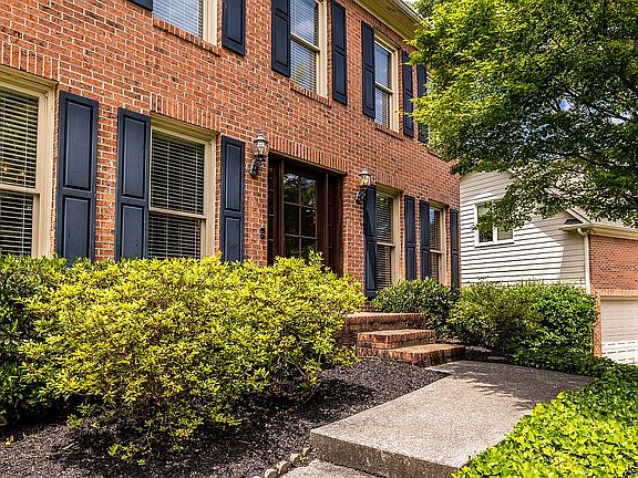2nd image of 8329 White Ash Ln