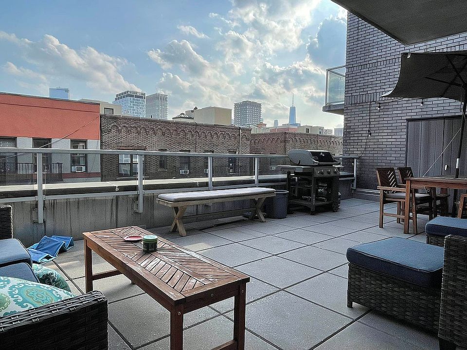 1st image of 196 Stanton St APT 7A
