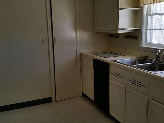4th image of 2514 E Gate Pkwy