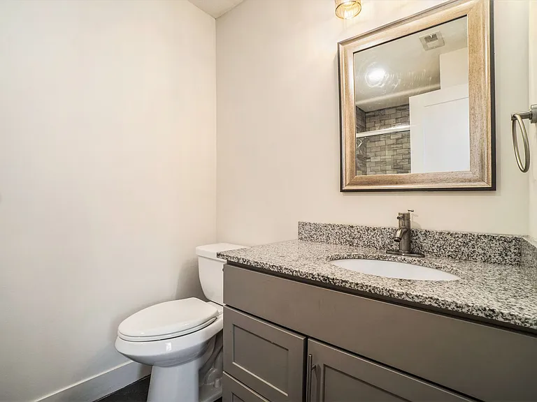 435 Westport Rd #302 — Photo 60