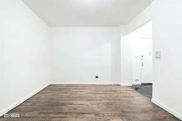 Rented by Citi Habitats | media 7