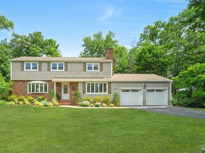 19 Colonial Heights Dr, Ramsey, NJ, 07446