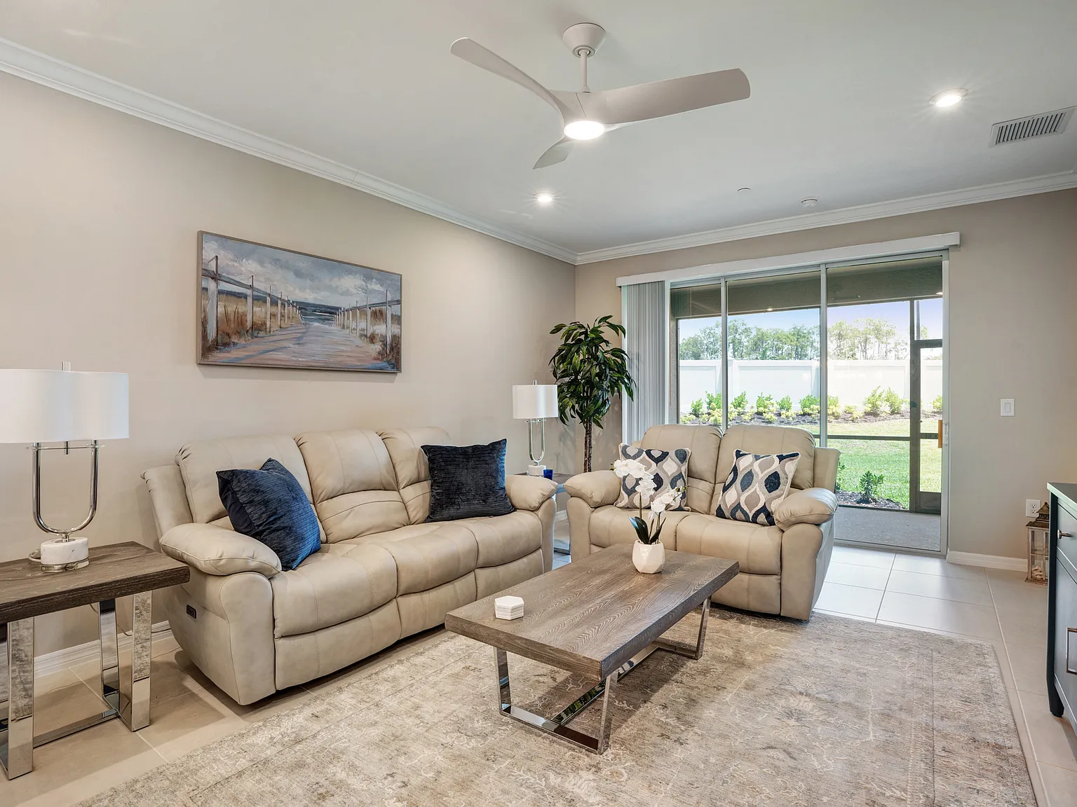 2 bed, 1632 sqft, $6,000 — Photo 4