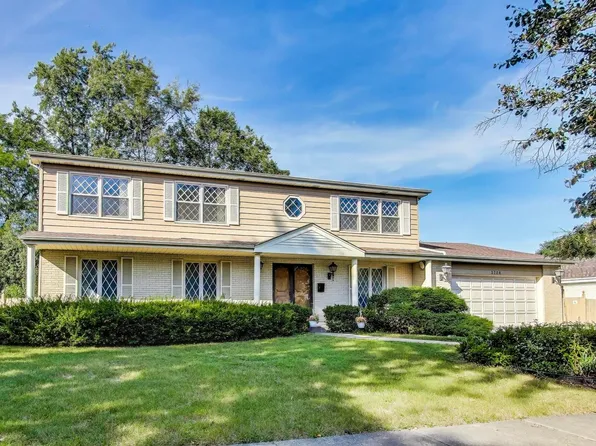 2724 Norwood Ter, Glenview, IL 60025