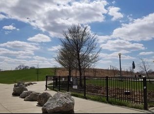 800 W 27th St #3F, Chicago, IL 60608