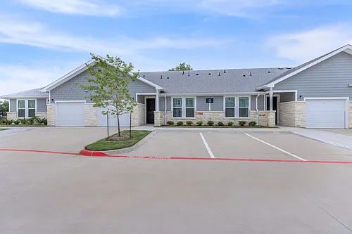 Retreat at Barbers Hill Photo 1