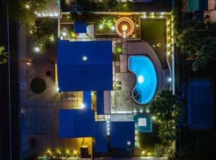 438 E Racquet Club Rd, Palm Springs, CA 92262