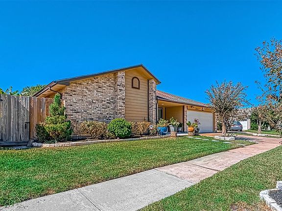 2nd image of 3710 Parkridge Glen Dr