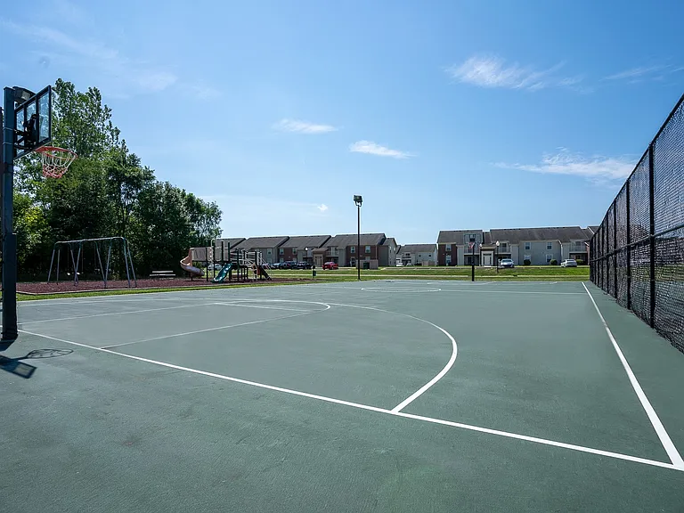 Walnut Creek Apartments — Photo 43