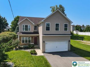 4740 Henry St, Easton, PA 18045