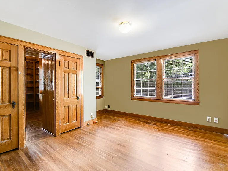2304 Longview St — Photo 14