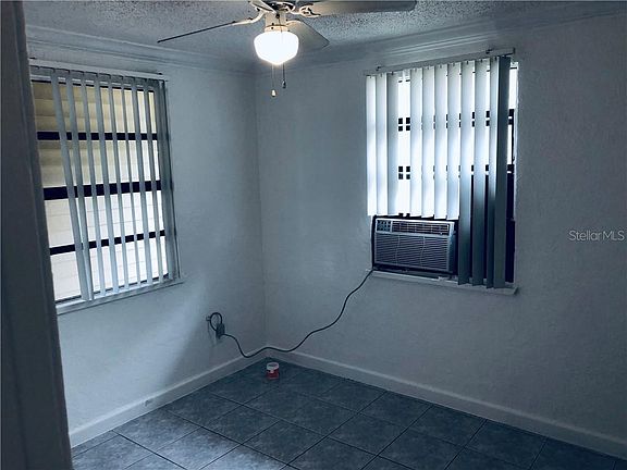 5th image of 1250 Byron Ave