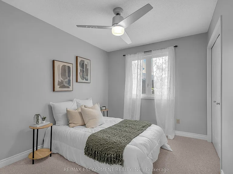489 Acadia Dr — Photo 25