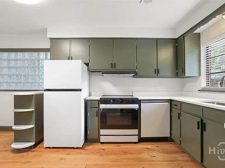 404 Gordonston Ave — Photo 11