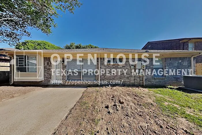 17423 Saxon Dr — Photo 18