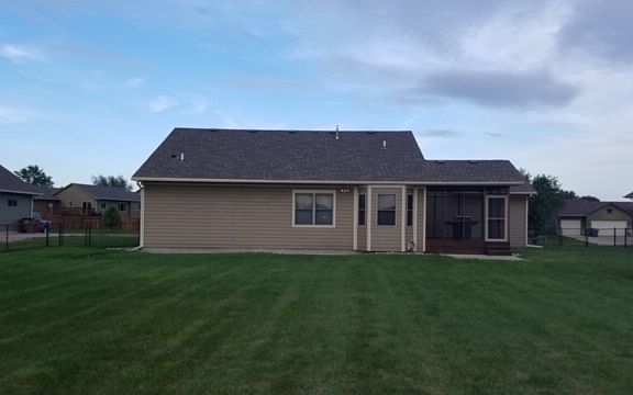 3rd image of 407 United Ave