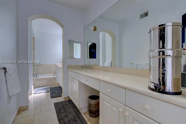 4867 Ponce De Leon Blvd — Photo 19