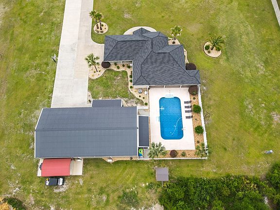 2nd image of 122 Dogwood Dr
