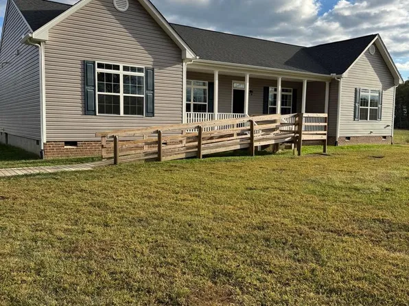 284 Boulder Springs Ln, Louisa, VA 23093