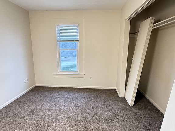 4th image of 1645 Oak St #1/2