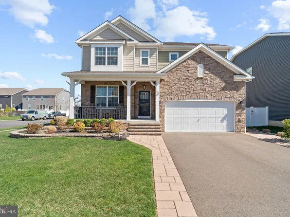 78 Ashburn Ave, Manahawkin, NJ 08050