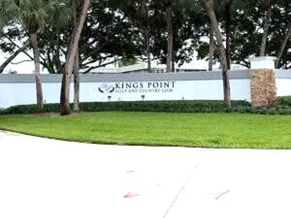 946 Flanders T #946 T, Delray Beach, FL 33484