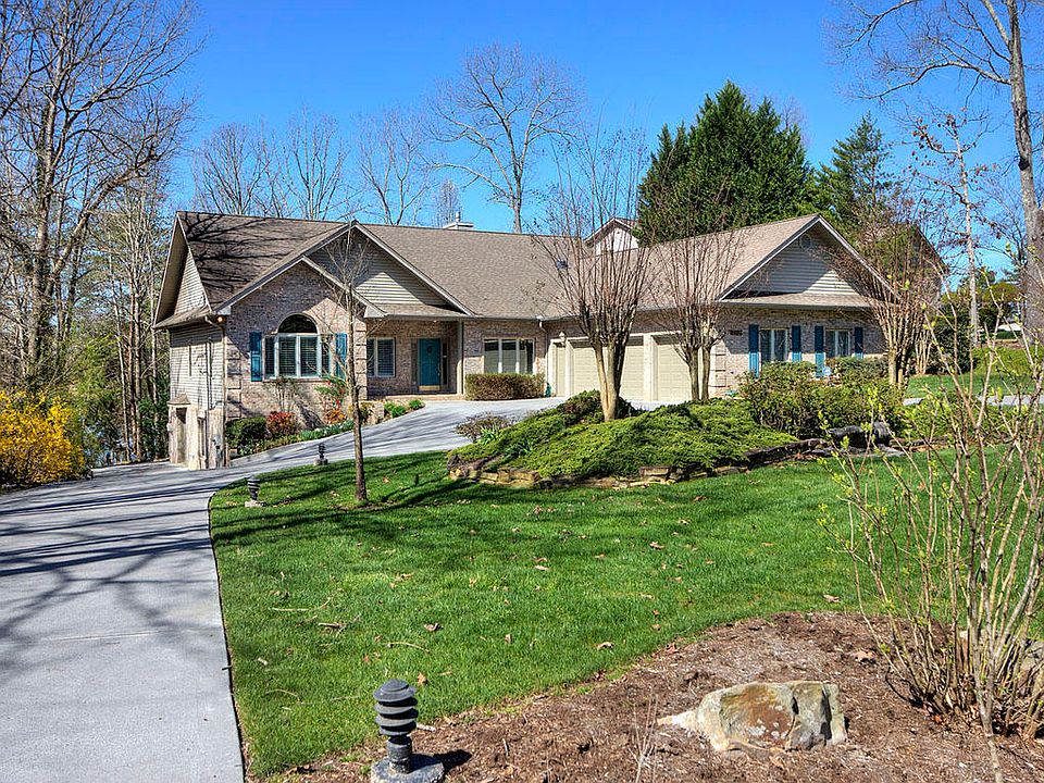 1st image of 430 Cayuga Dr
