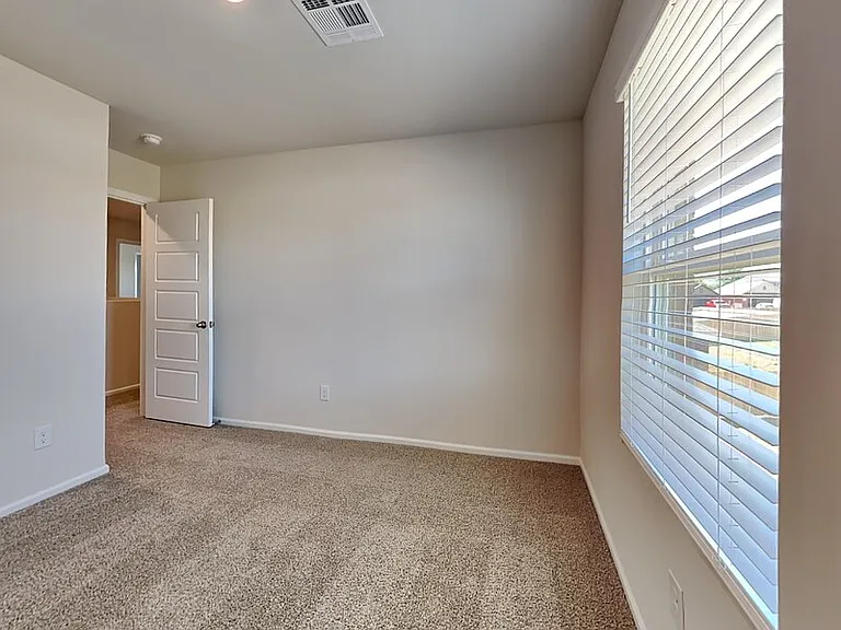 529 Saint Charles Pl — Photo 15