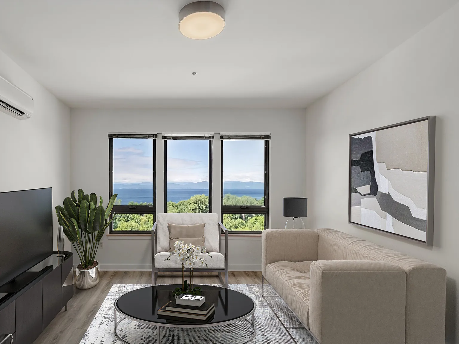 Sunset House — Photo 2