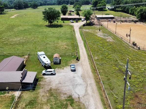 457424 Us Highway 64, Sallisaw, OK 74955