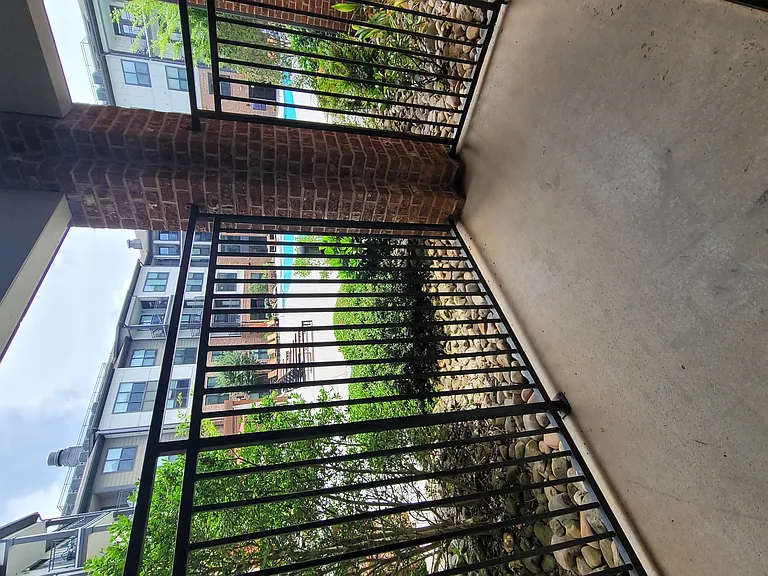 The Kirkwood Apartments at Edgewood — Photo 102
