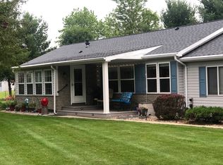 1821 N Brook Blvd, Warsaw, IN 46582