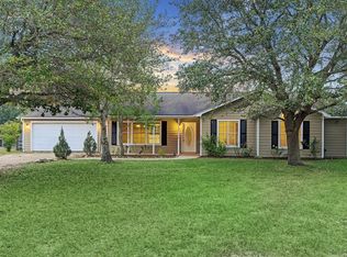 1938 Caroline Ln, Sealy, TX 77474