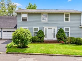 510 Mountain View Dr, Endicott, NY 13760