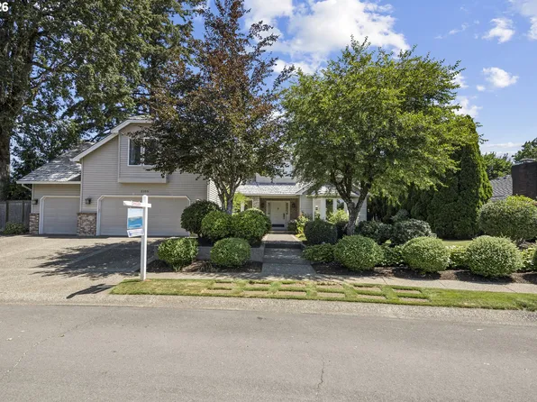 2105 Club House Dr, West Linn, OR 97068