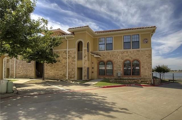 1st image of 2208 Portofino Dr
