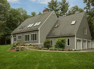 461 Rutland St, Carlisle, MA 01741