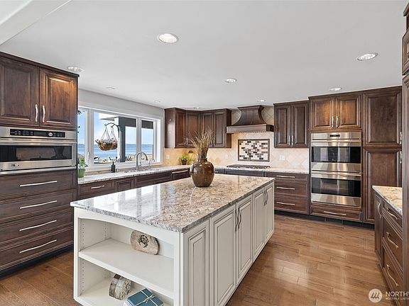 2nd image of 18141 Normandy Terrace SW