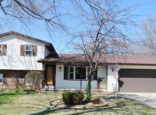 2517 Van Beek Rd, Green Bay, WI 54311